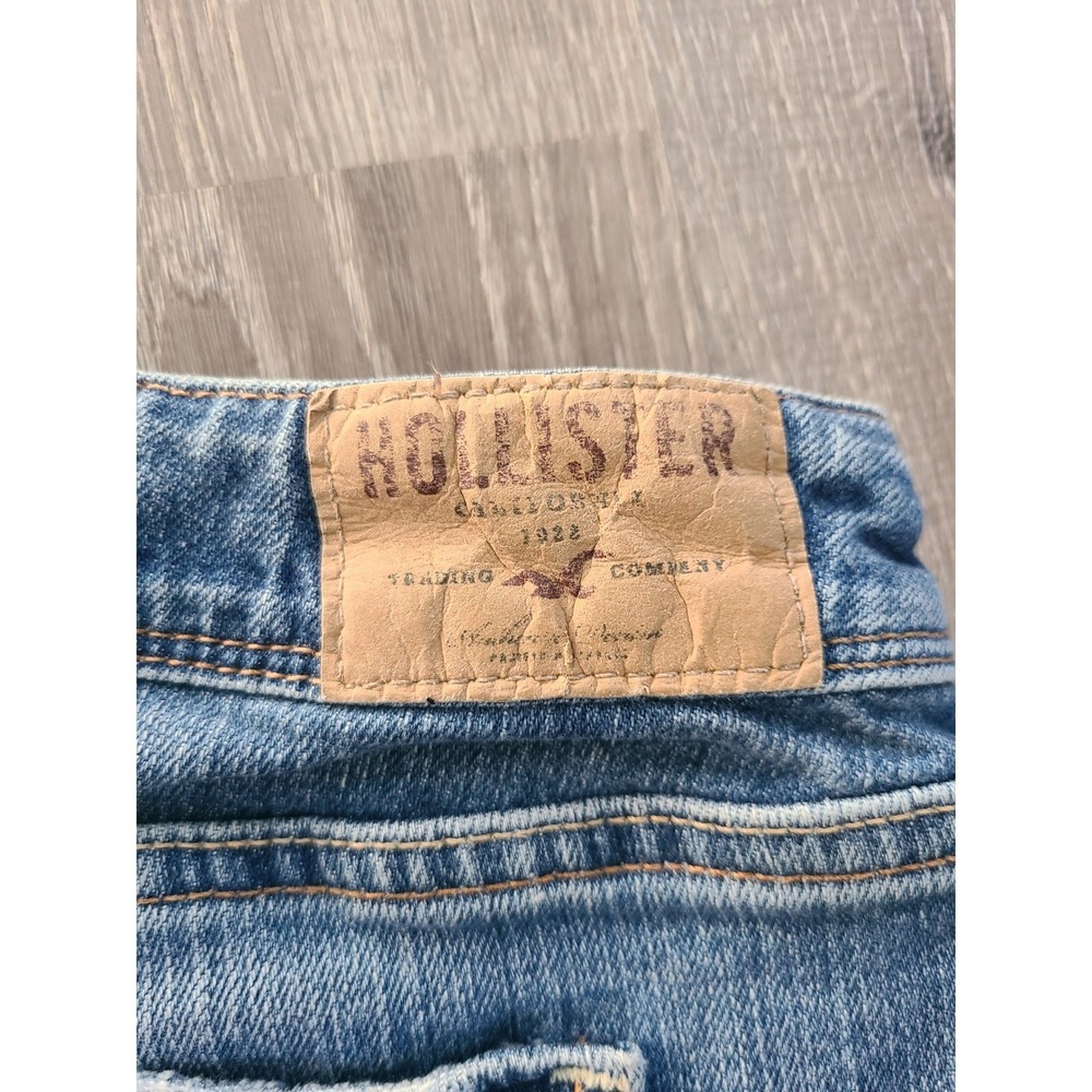 VTG Y2K Hollister Sz 0 Micro Jean Shorts Low Rise Medium Wash Stretchy It Girl - Picture 4 of 5